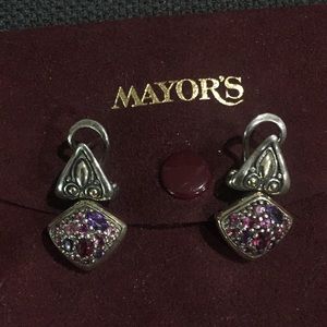 10 karat white gold earrings from Mayors jewelry.